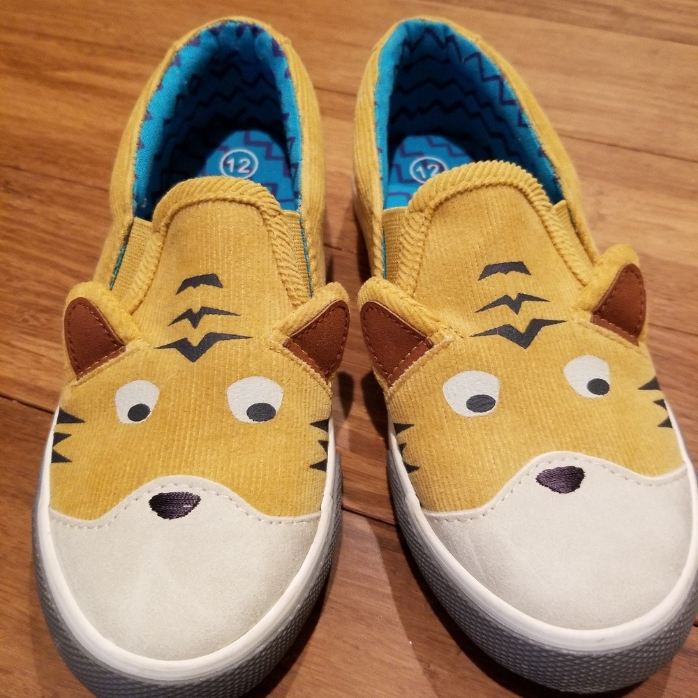 Toddler Boys Slip on Tiger Shoes